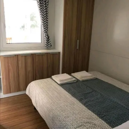Mobile Korina Biograd Na Moru