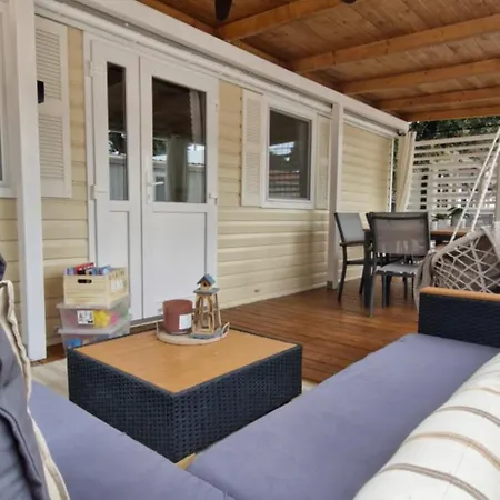 营地 Mobile Korina 比奥格勒·纳·莫鲁