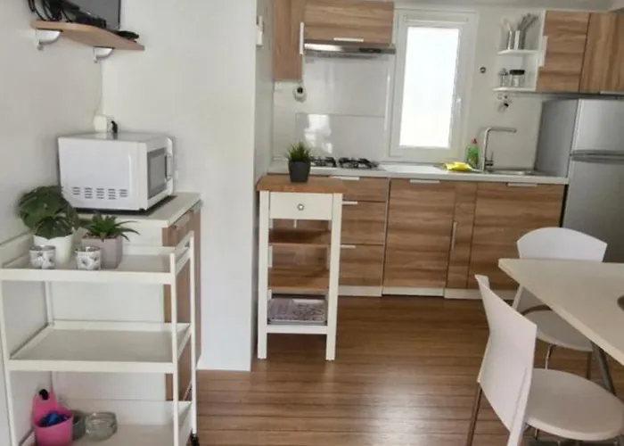 Mobile Korina Biograd Na Moru